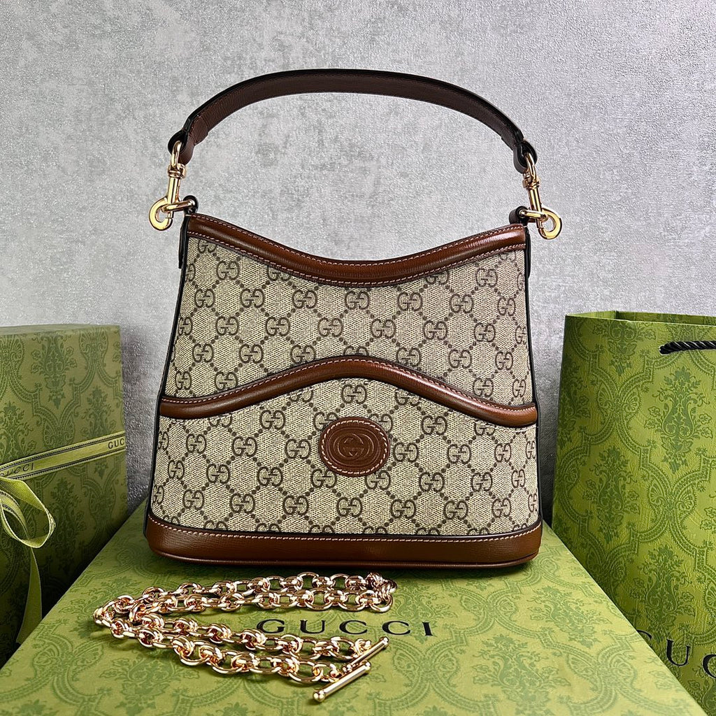 GUCCI GG Retro Bucket Bag-696011